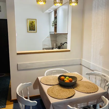 شقة Apartmansko Naselje Jezero